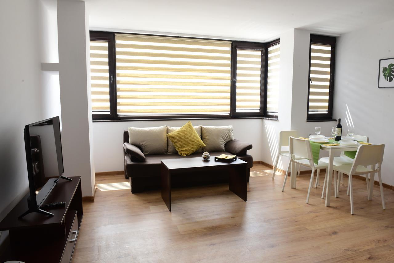 Hotel Active Apartments 타르고비쉬테 외부 사진