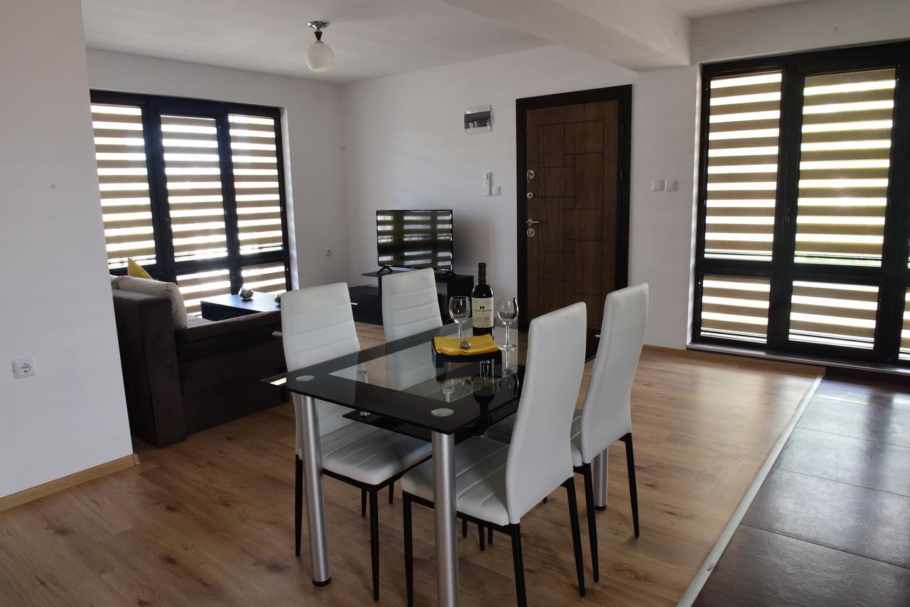 Hotel Active Apartments 타르고비쉬테 외부 사진
