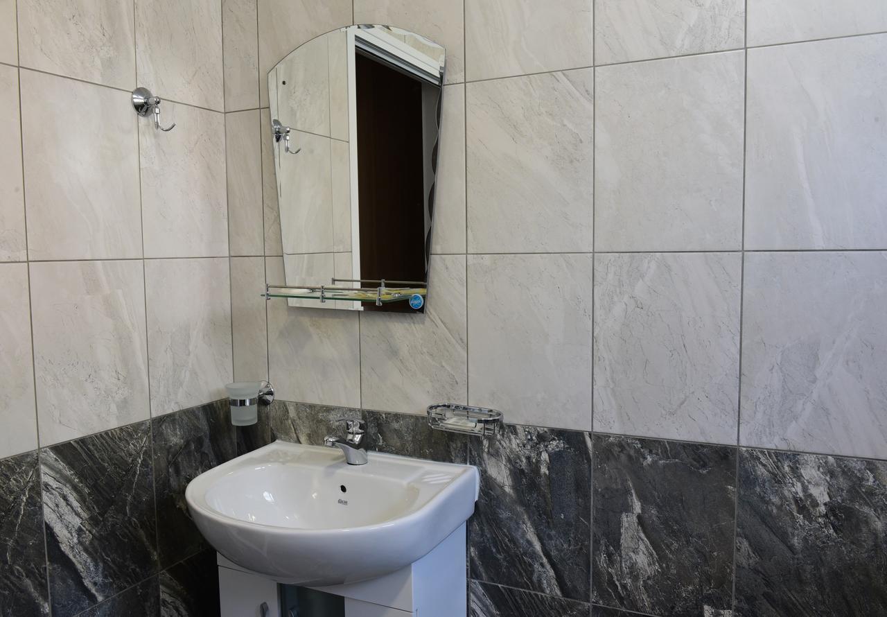Hotel Active Apartments 타르고비쉬테 외부 사진