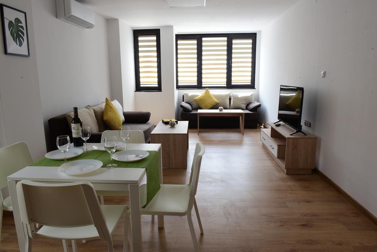 Hotel Active Apartments 타르고비쉬테 외부 사진