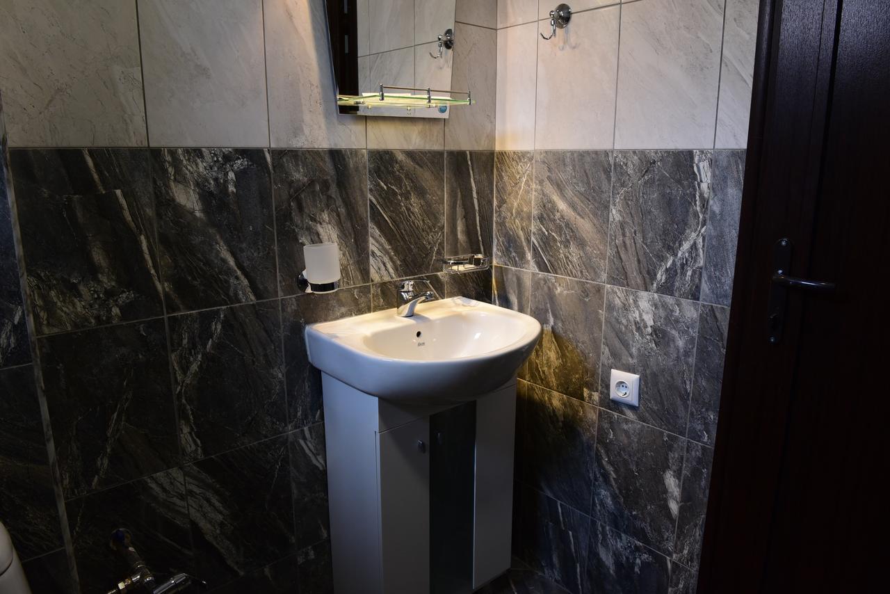 Hotel Active Apartments 타르고비쉬테 외부 사진